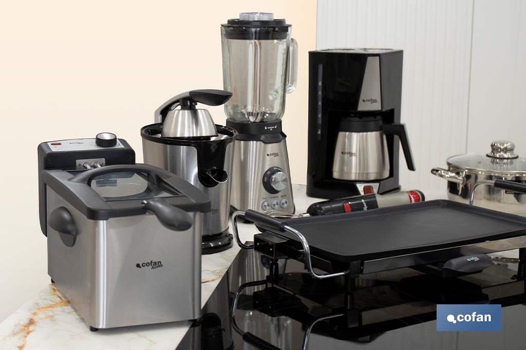 BATIDORA DE MANO ELÉCTRICA CON ACCESORIO BATIDOR Y VASO MEZCLADOR 800W