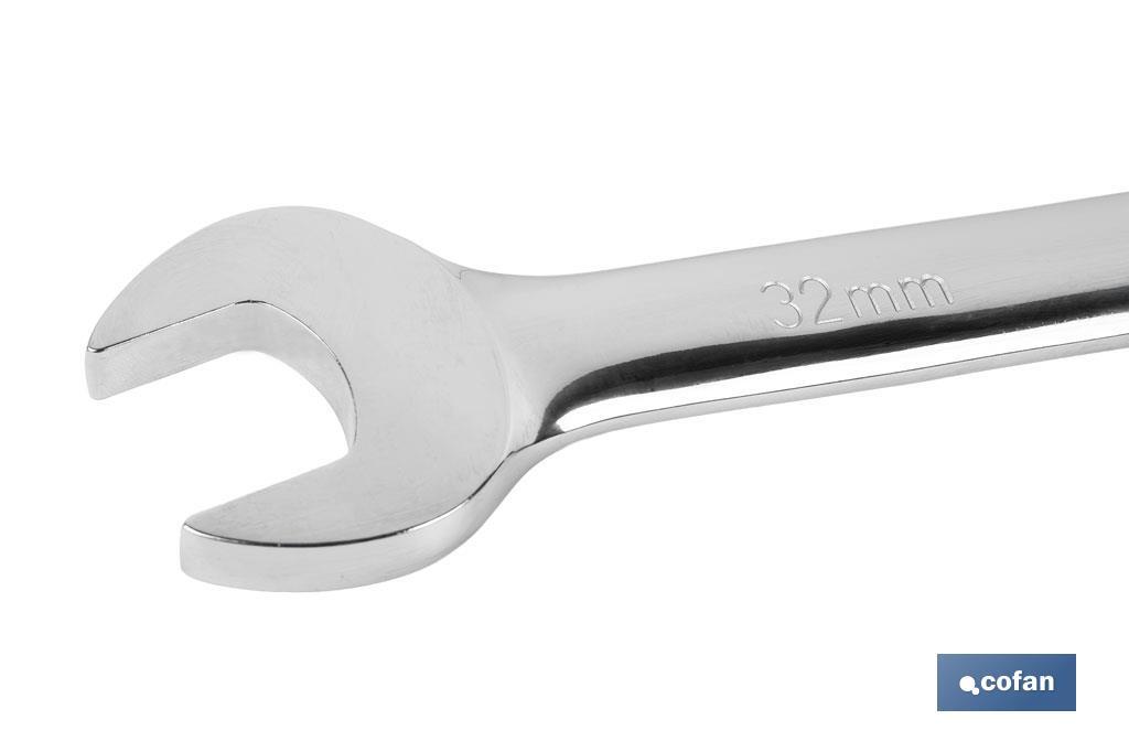 LLAVE COMBINADA CARRACA REVERS. 32MM