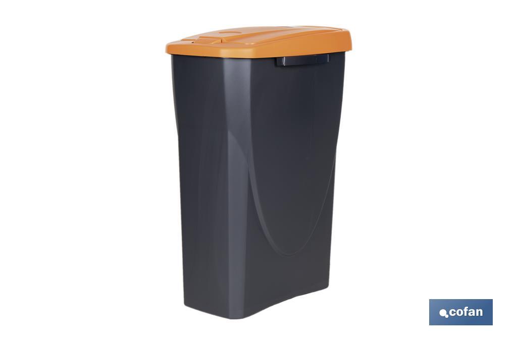 CUBO DE BASURA PARA RECICLAR 25 LITROS COLOR NARANJA 21.5 X 36 X 51 CM