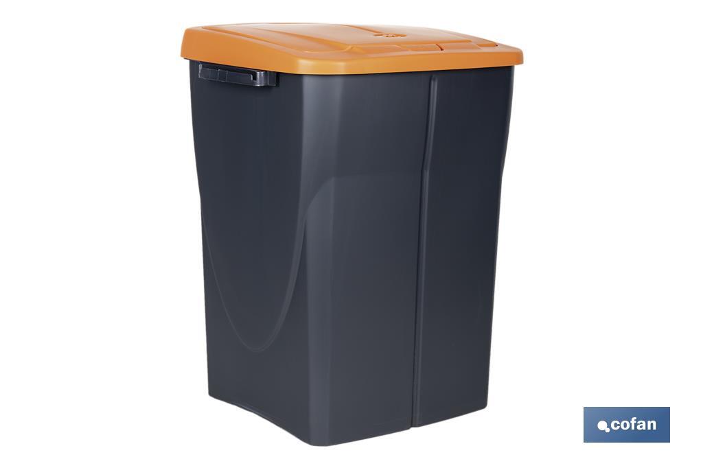 CUBO DE BASURA PARA RECICLAR 45 LITROS COLOR NARANJA 36.5 X 36 X 51 CM